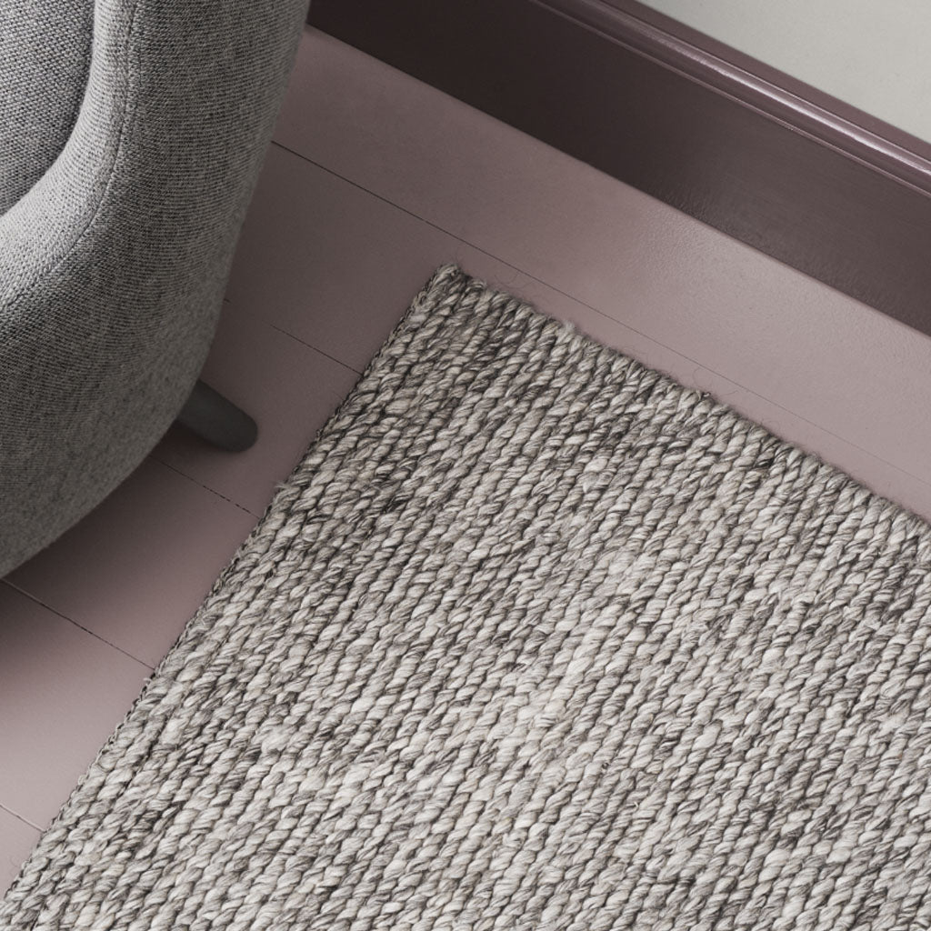 Handwoven Nelly Wool Rug Silver Close Up