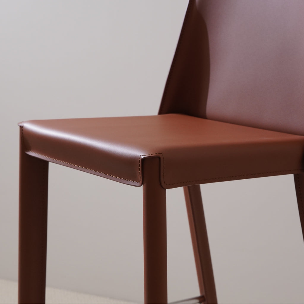 Brown saddle leather bar stool with stitch profile