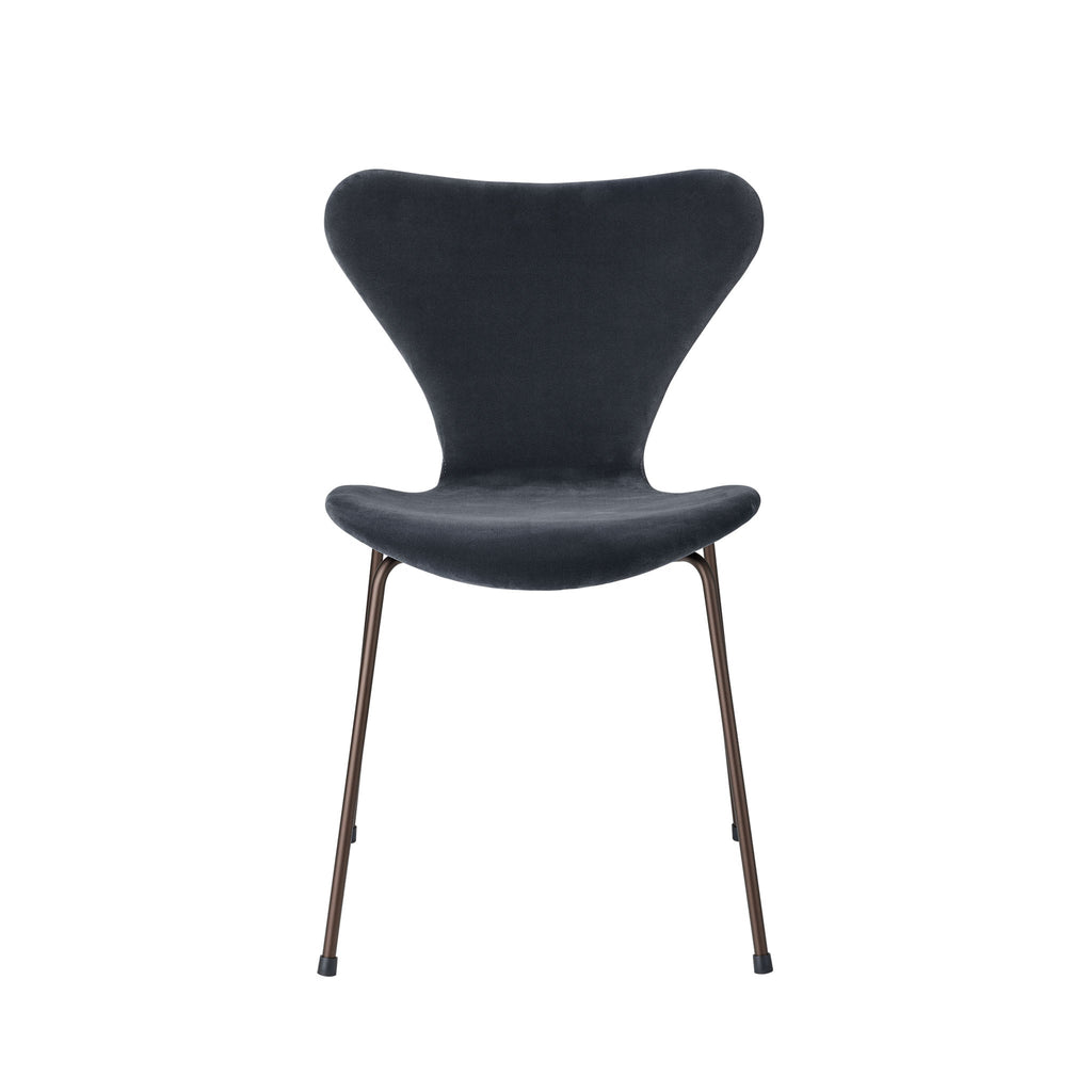 FELICIA CHAIR MIDNIGHT BLUE VELVET FRONT