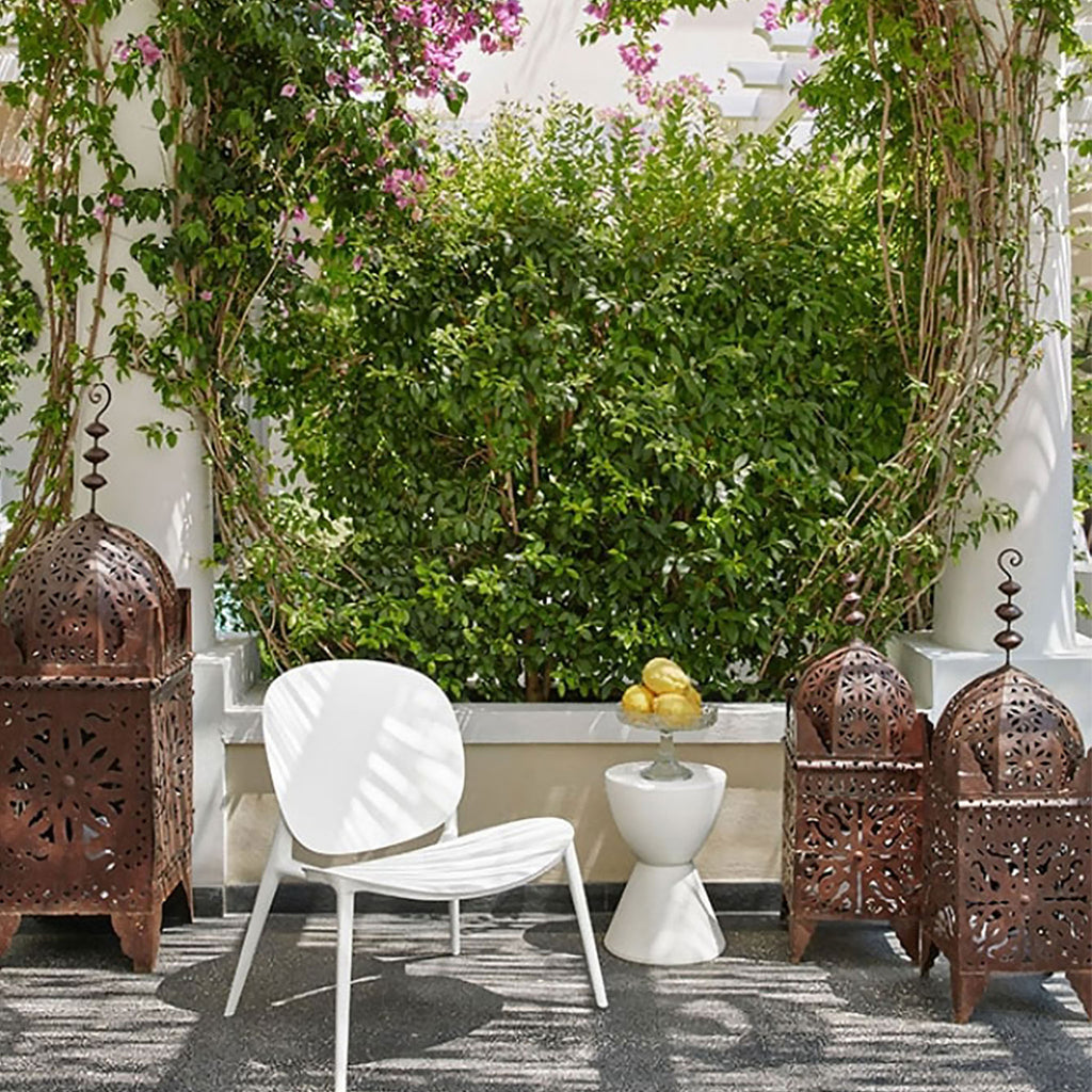 DJEMBE STOOL WHITE LIFESTYLE