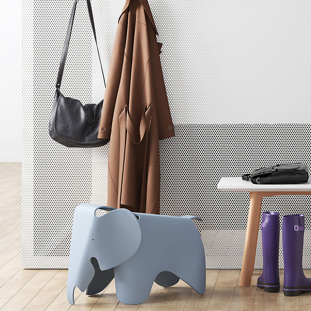 DUMBO STOOL BLUE LIFESTYLE