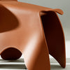 DUMBO STOOL MAROON CLOSE UP TAIL