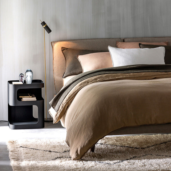 HOLF Black Side Table Bedroom