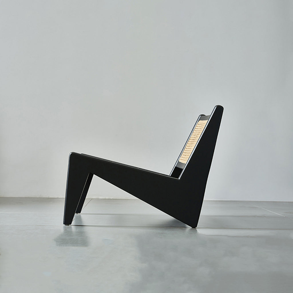 ZACHERY CHAIR BLACK SIDE LIFESTYLE