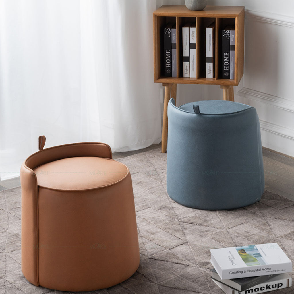 NOEL POUF BROWN BLUE PAIR LIFESTYLE