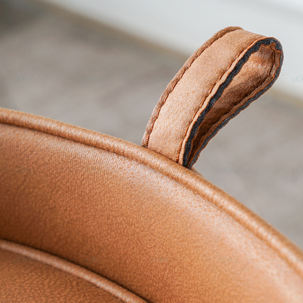 NOEL POUF BROWN CLOSE UP 01