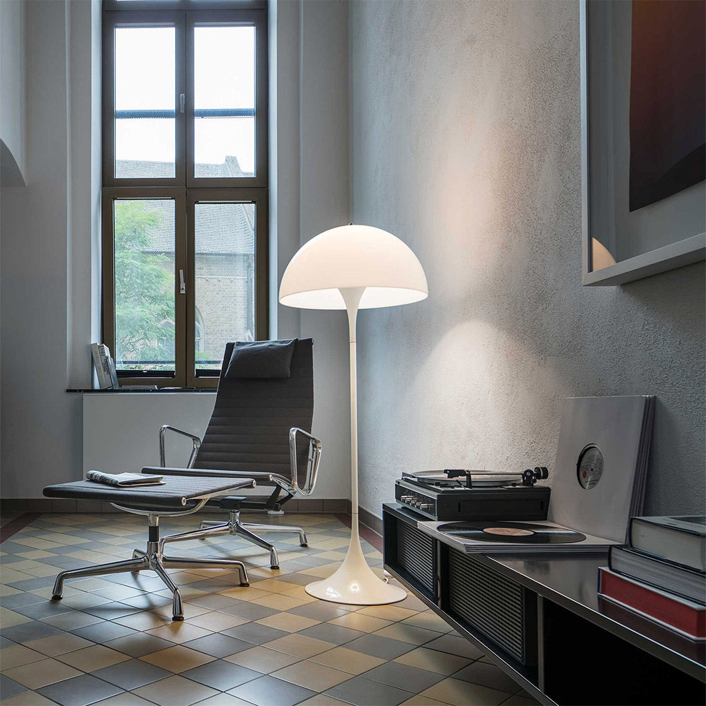 Louis Poulsen Panthella Floor Lamp White Acrylic Office Loft Apartment